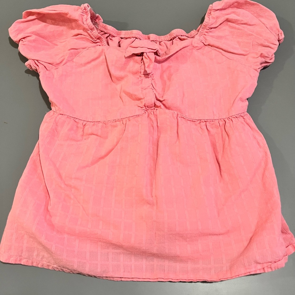 Super cute pink top ! Girls size (L)